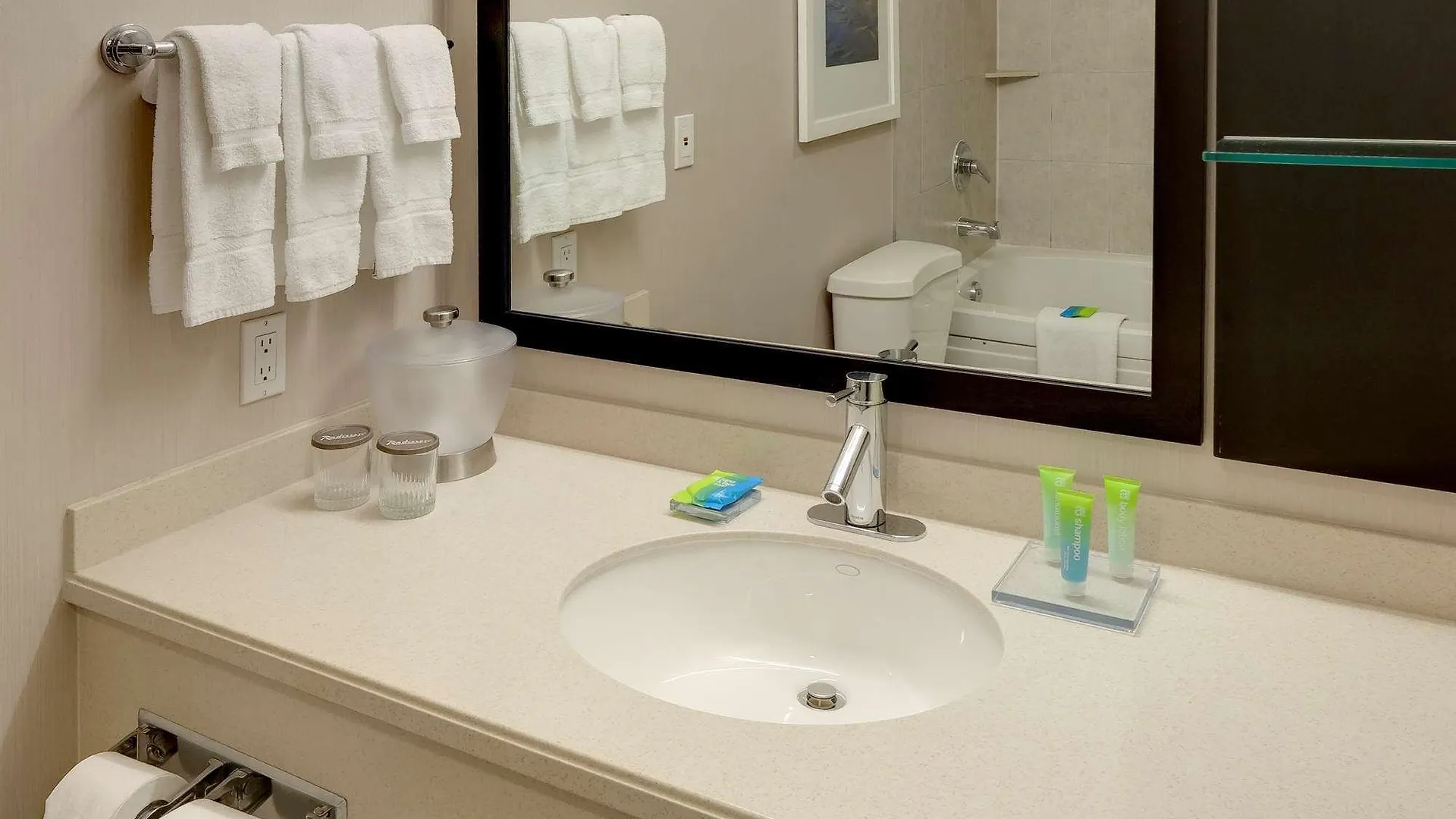 Niagara Fallsview Hotel & Suites Canada