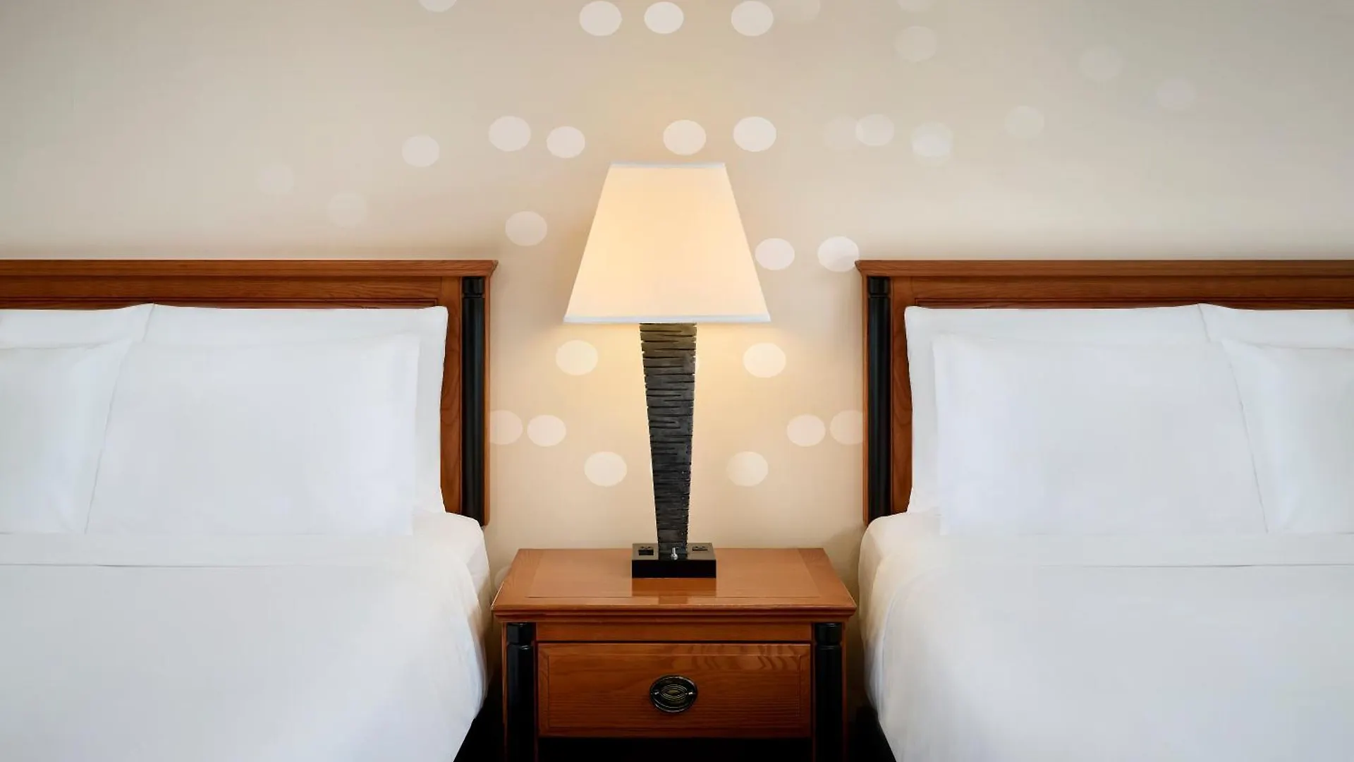 Niagara Fallsview Hotel & Suites