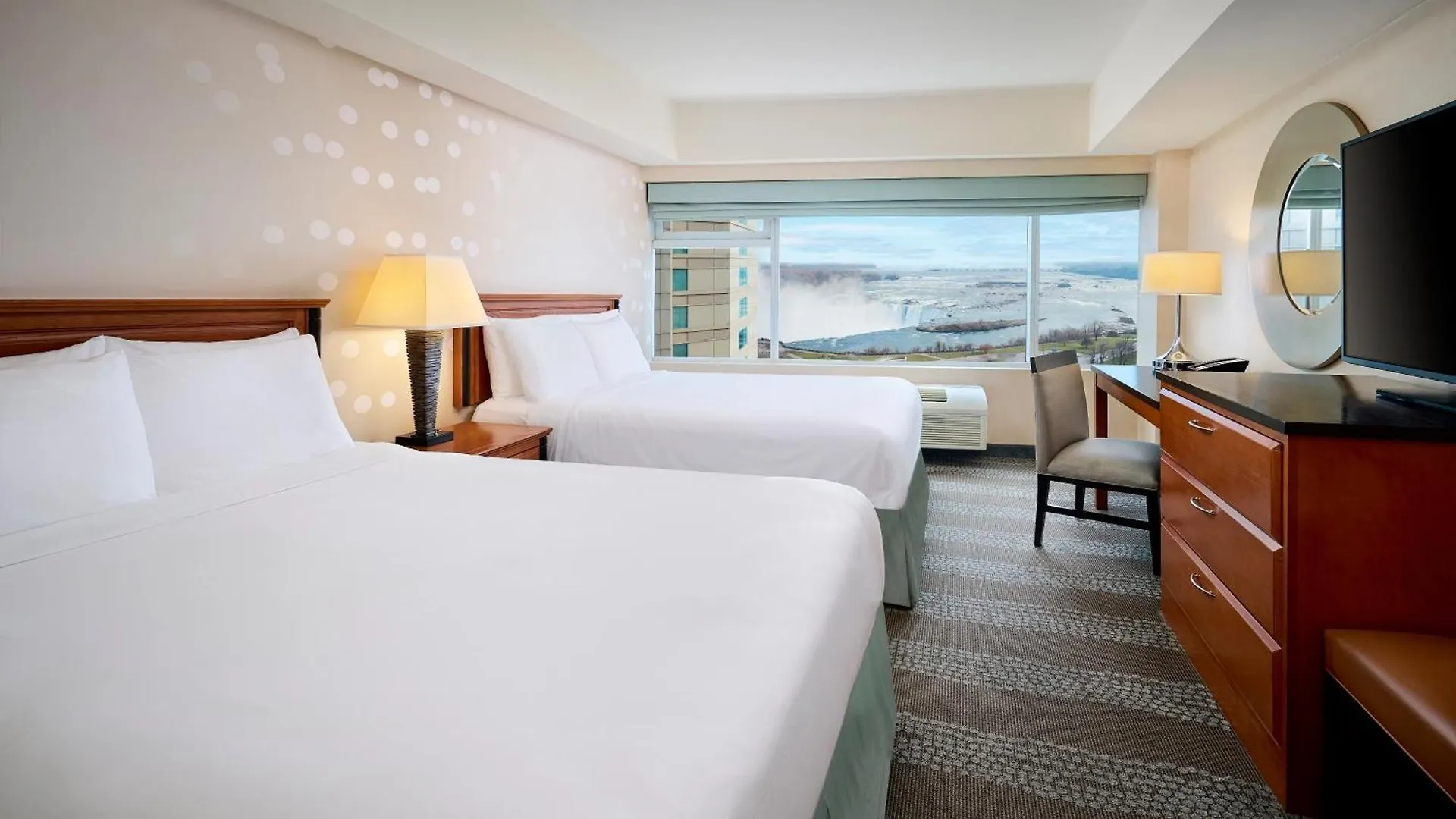 Niagara Fallsview Hotel & Suites 4*, Niagara Falls